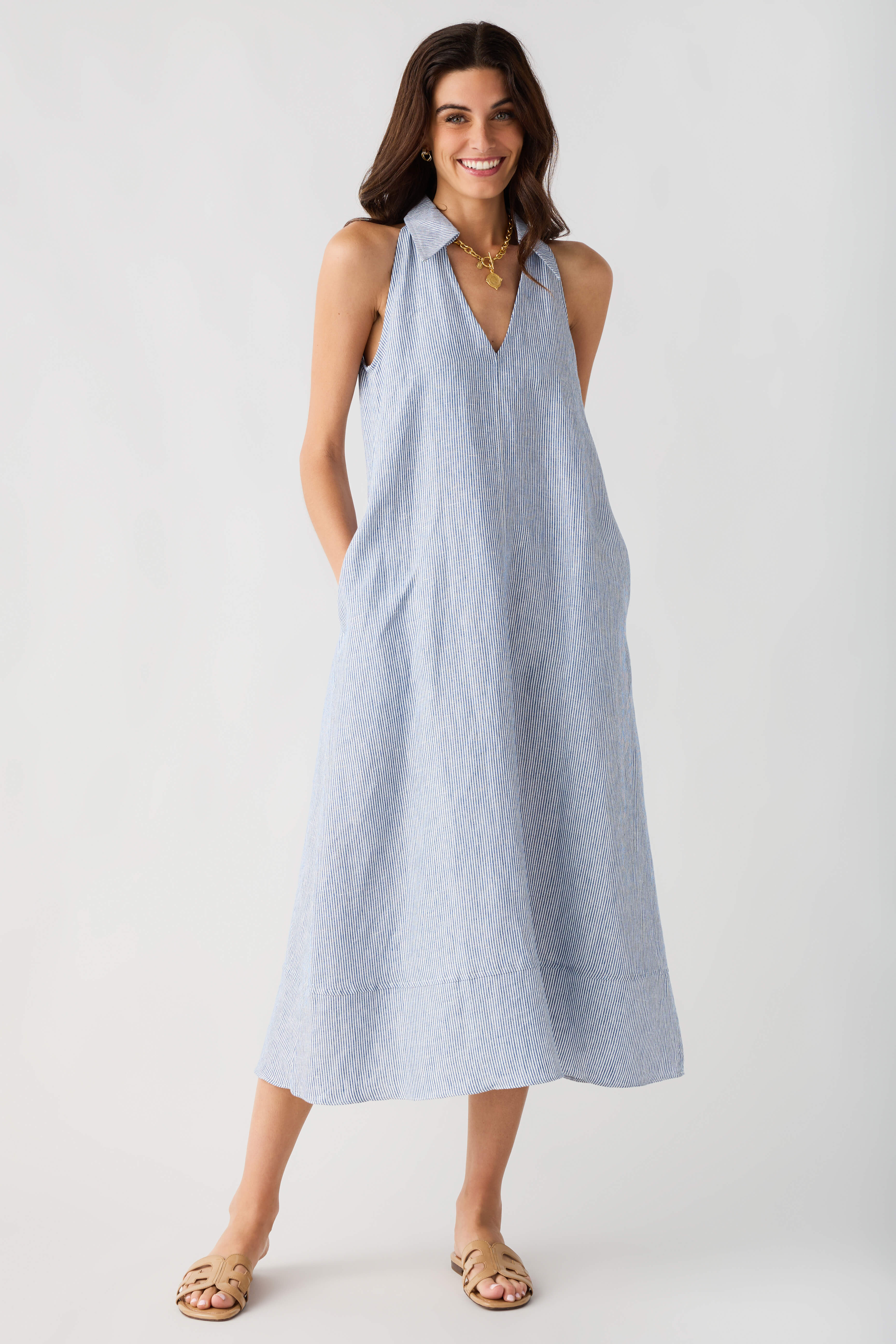Olivaceous Mylee V-neck Dress – Social Threads