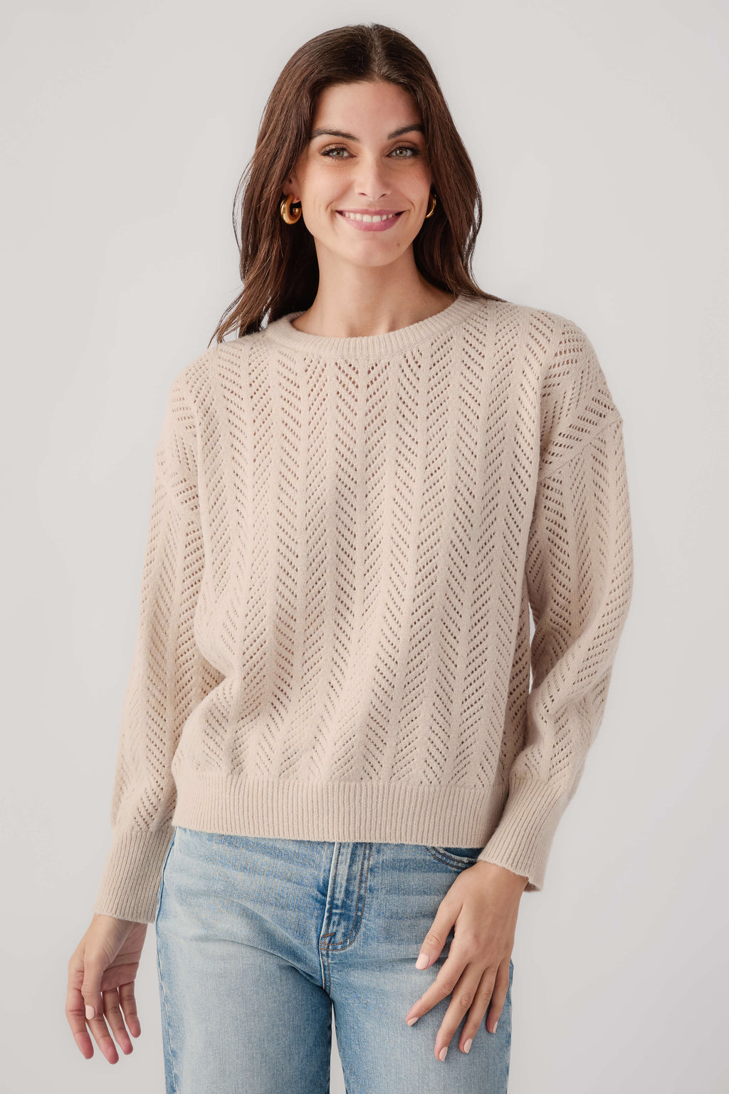 Oyster chevron knit crewneck sweater with long sleeves, ribbed hem and cuffs