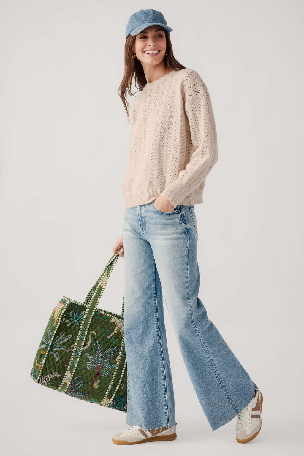 Oyster chevron knit crewneck sweater with long sleeves and relaxed fit