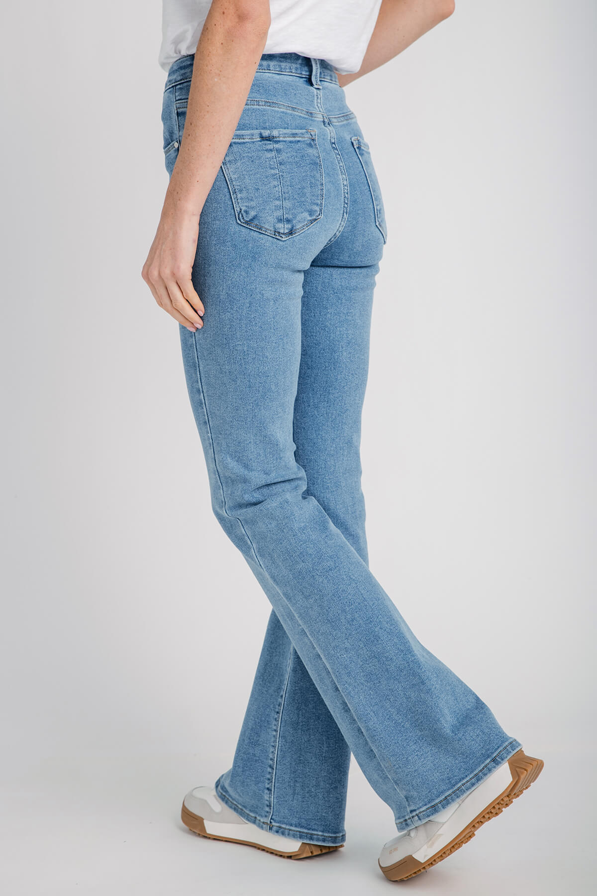 Risen Olivia High Rise Flare Jeans – Social Threads