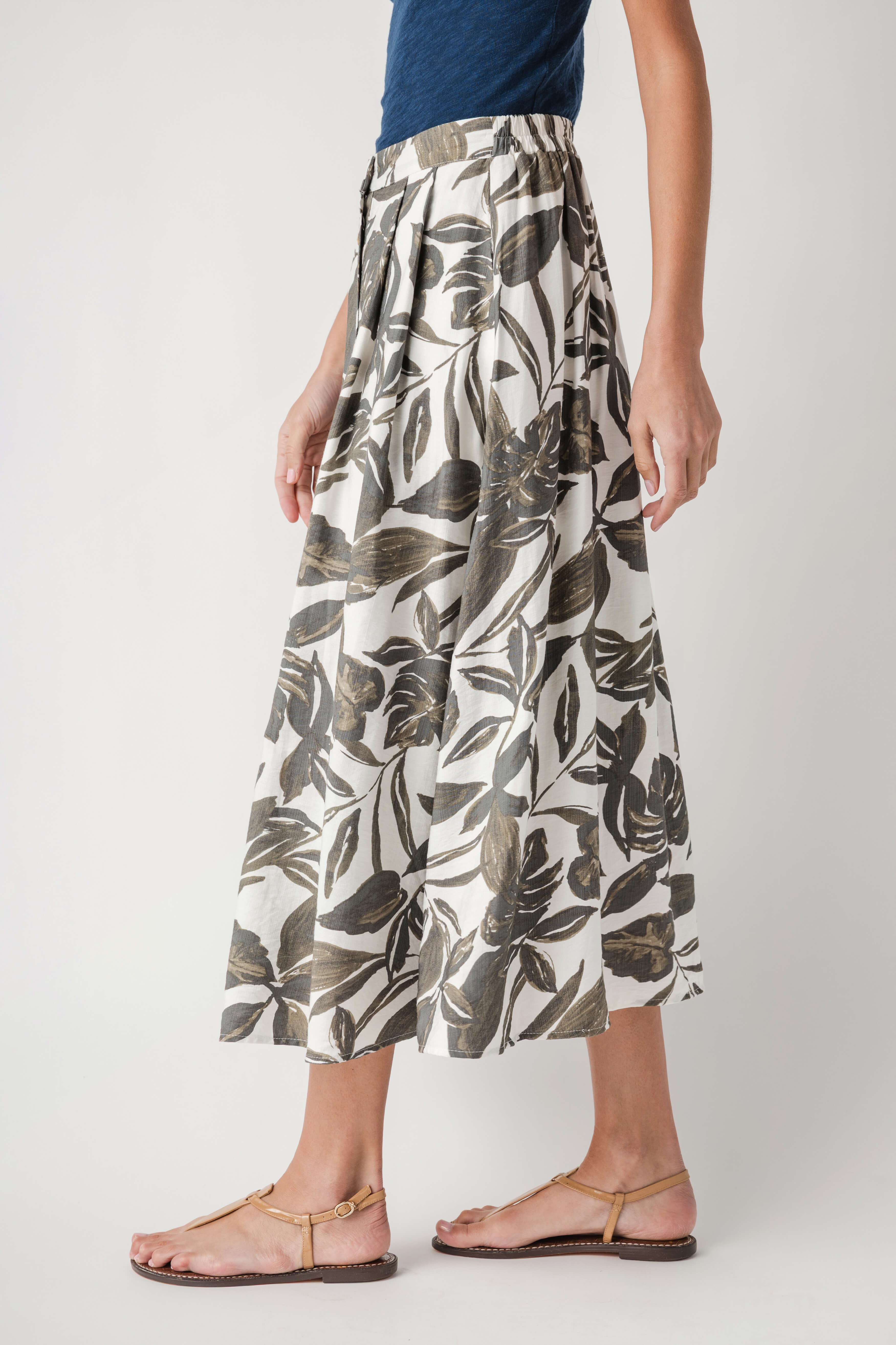 Dress Forum Button Front Midi Skirt