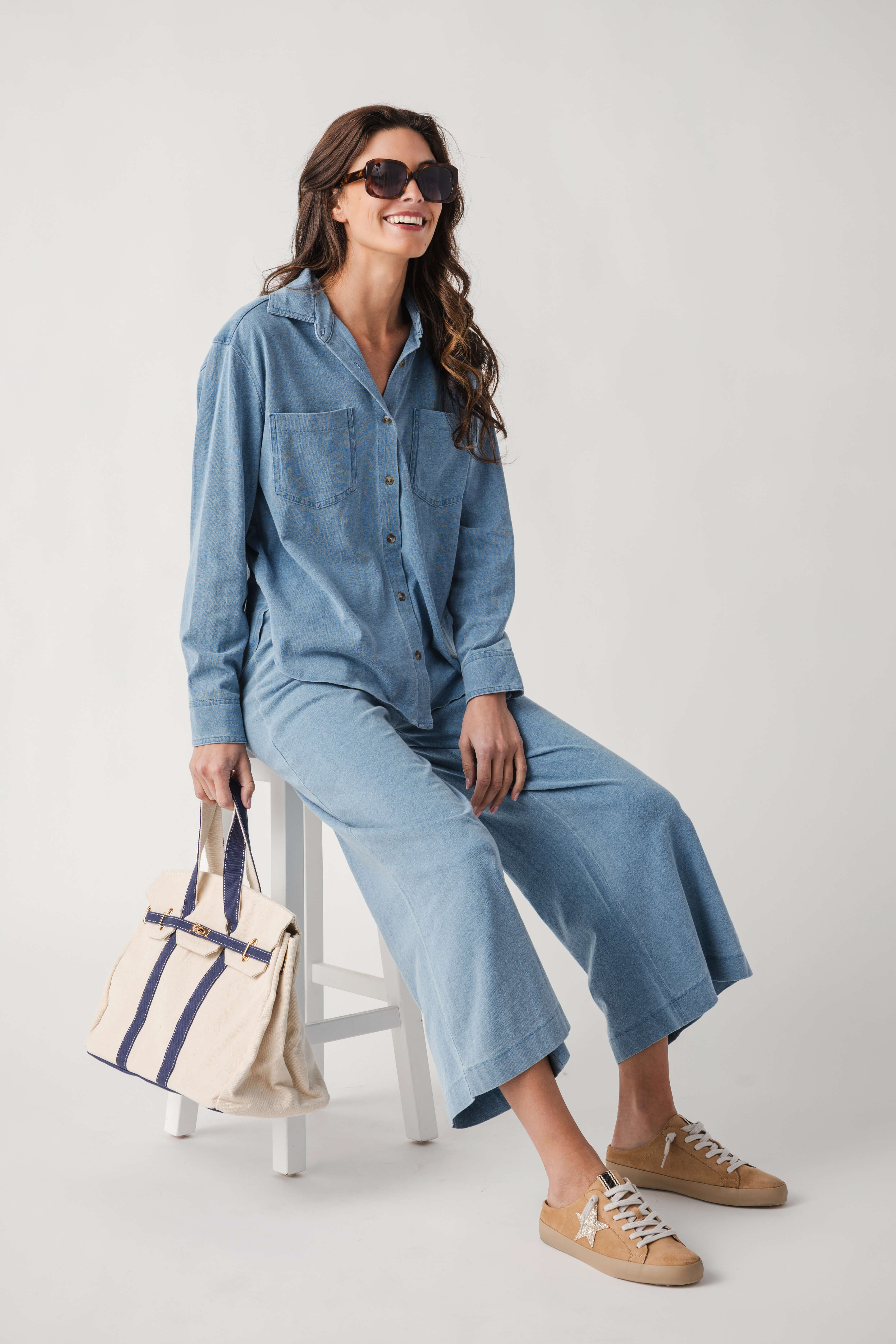 Z Supply Reese Jersey Denim Button Up – Social Threads