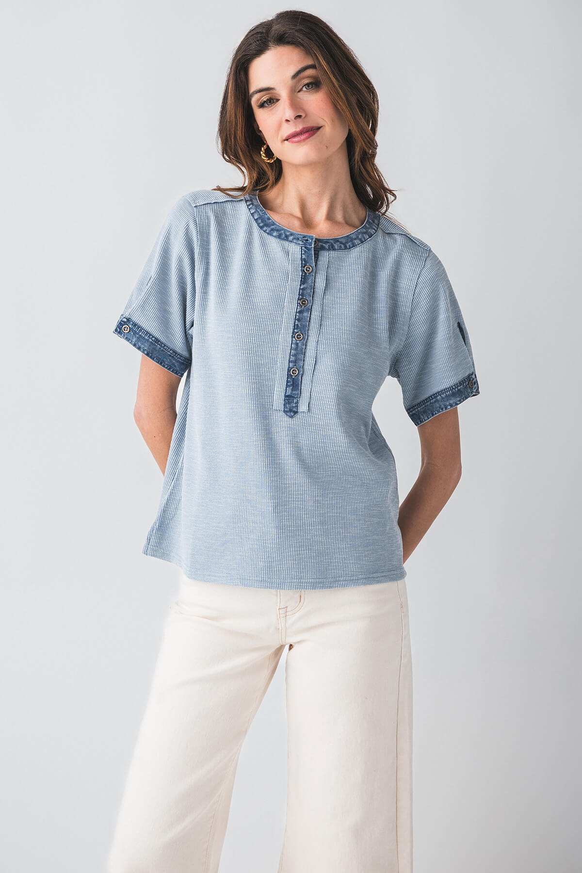 Women's Tops | Blouses & Shirts | Social Threads – Page 2