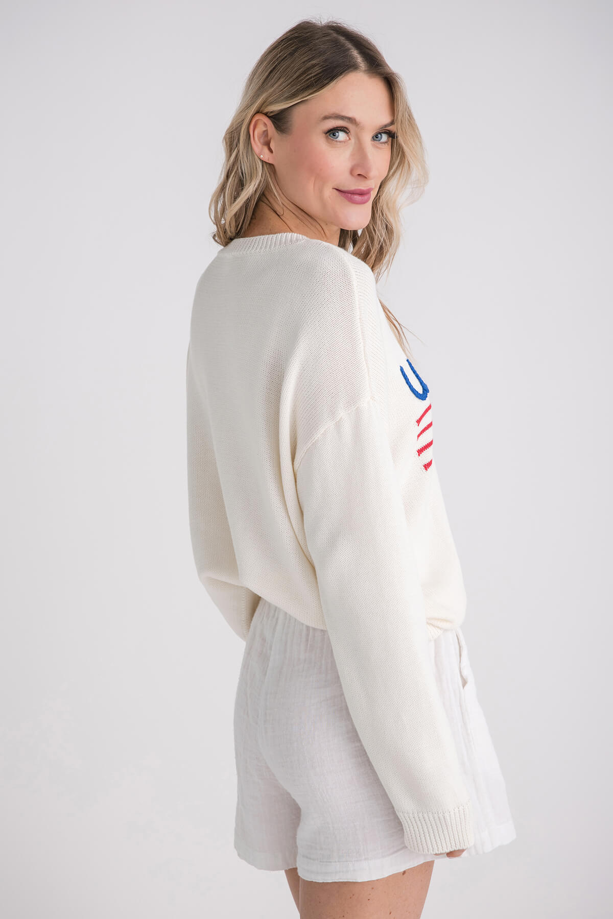 Lelis Round Neck USA Sweater