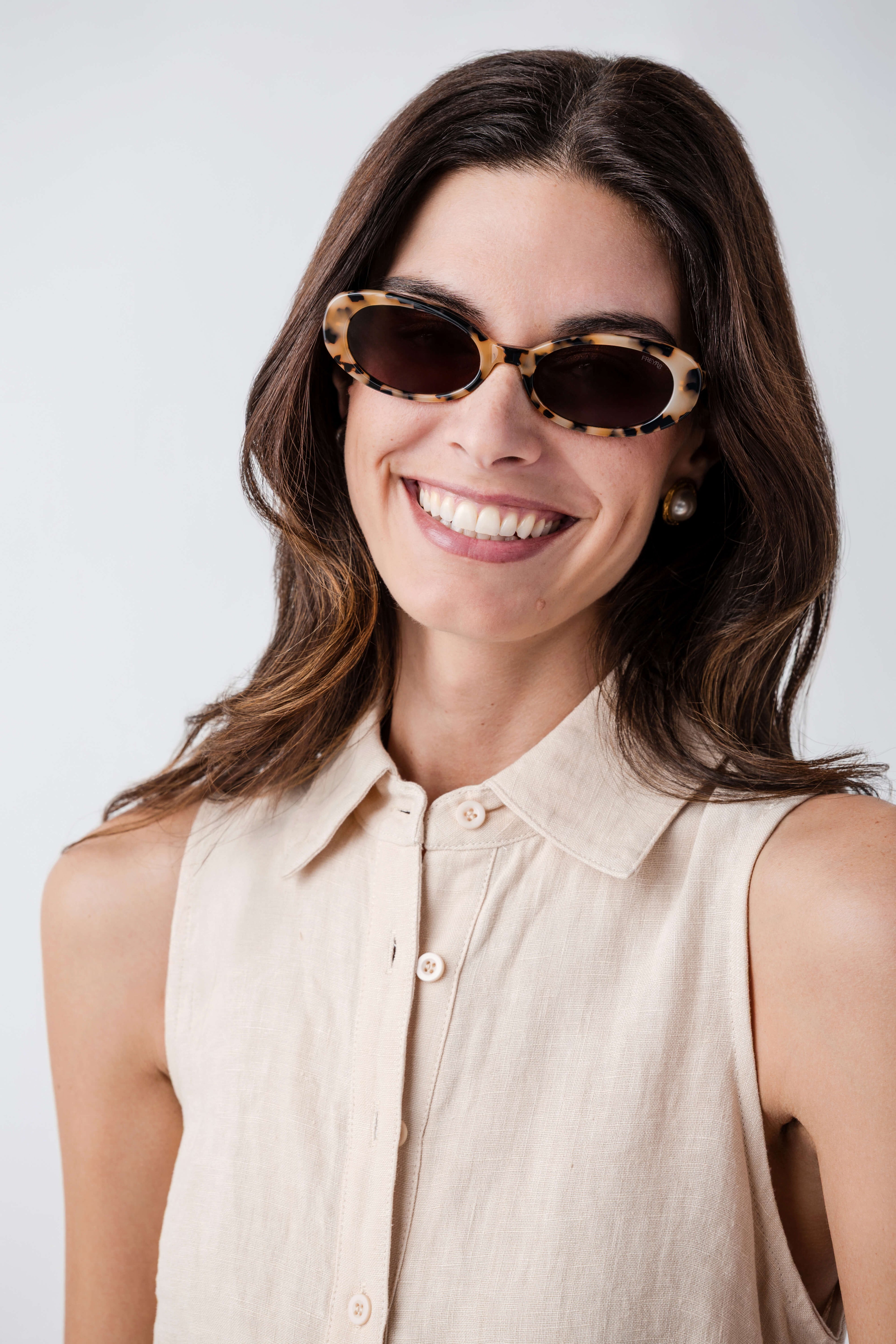 Freyrs Mimi Oval Sunglasses