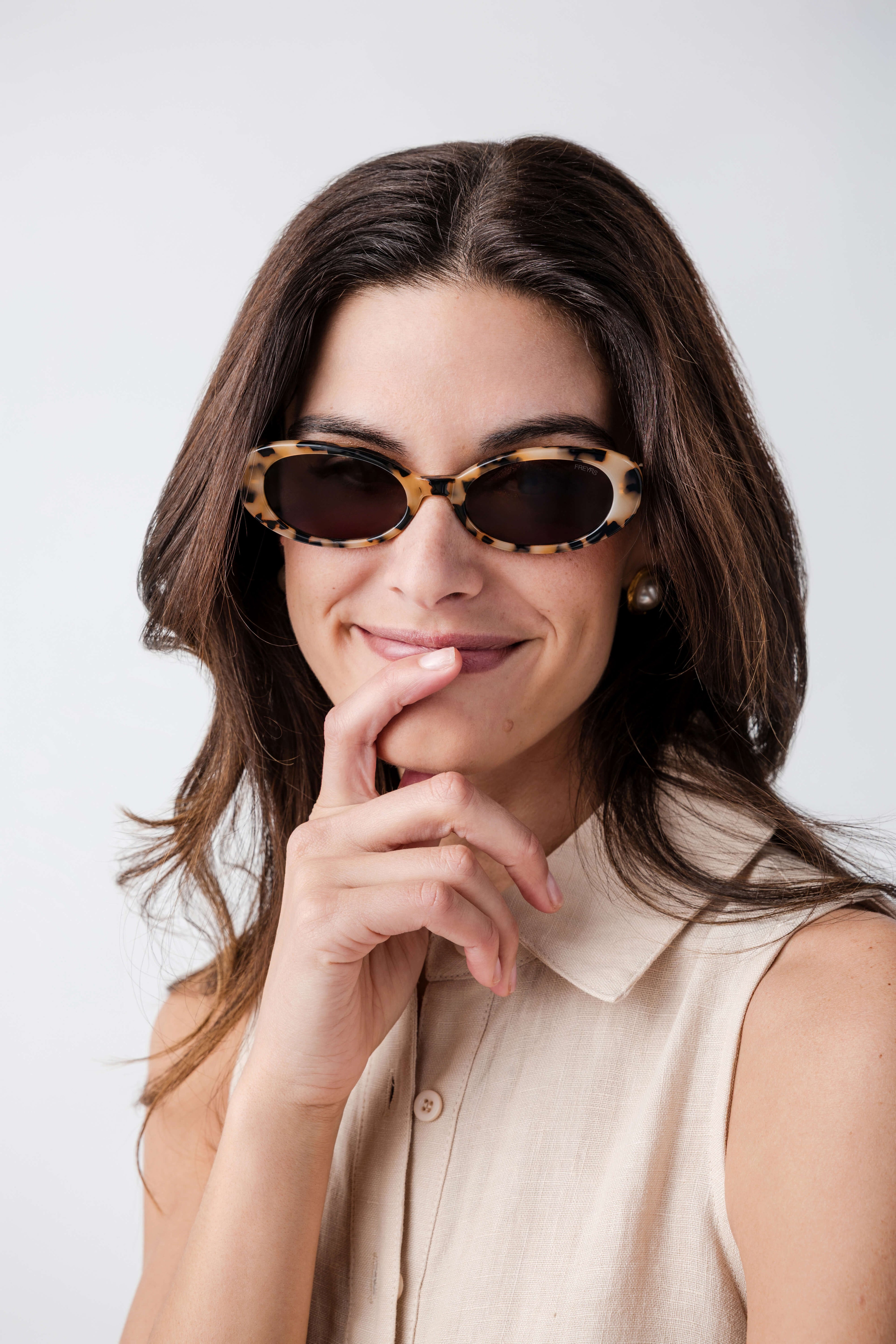 Freyrs Mimi Oval Sunglasses