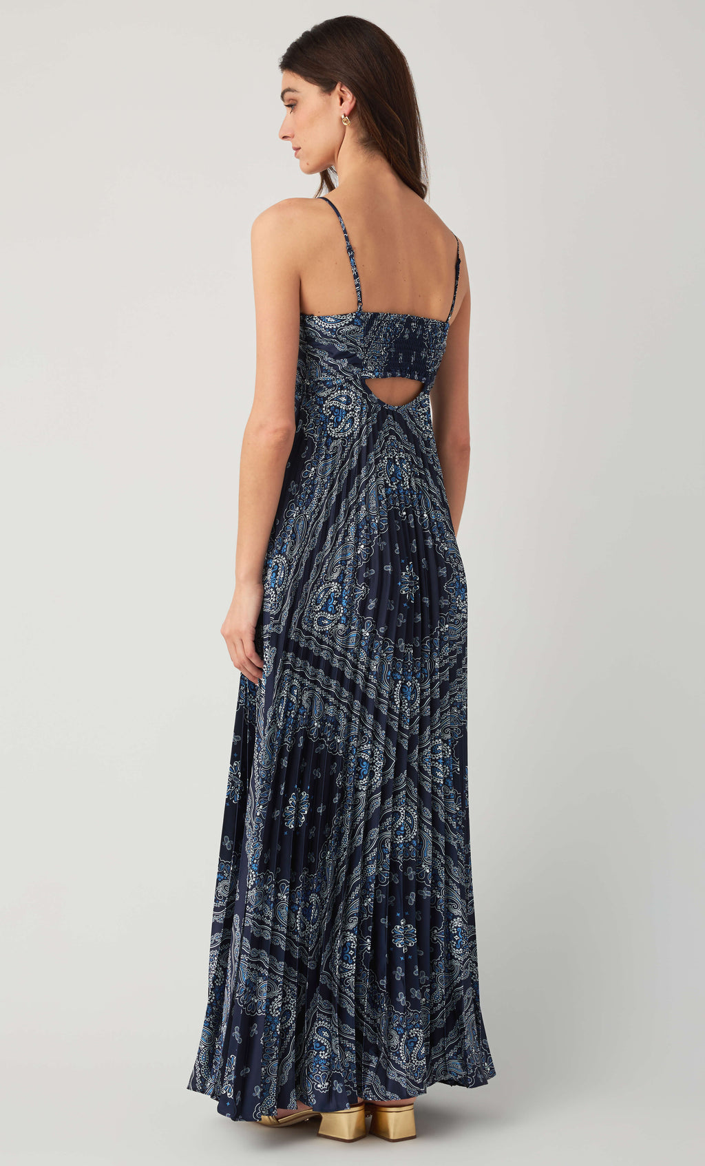 Skies Are Blue Bandana Print Sleeveless Dress – Social Threads