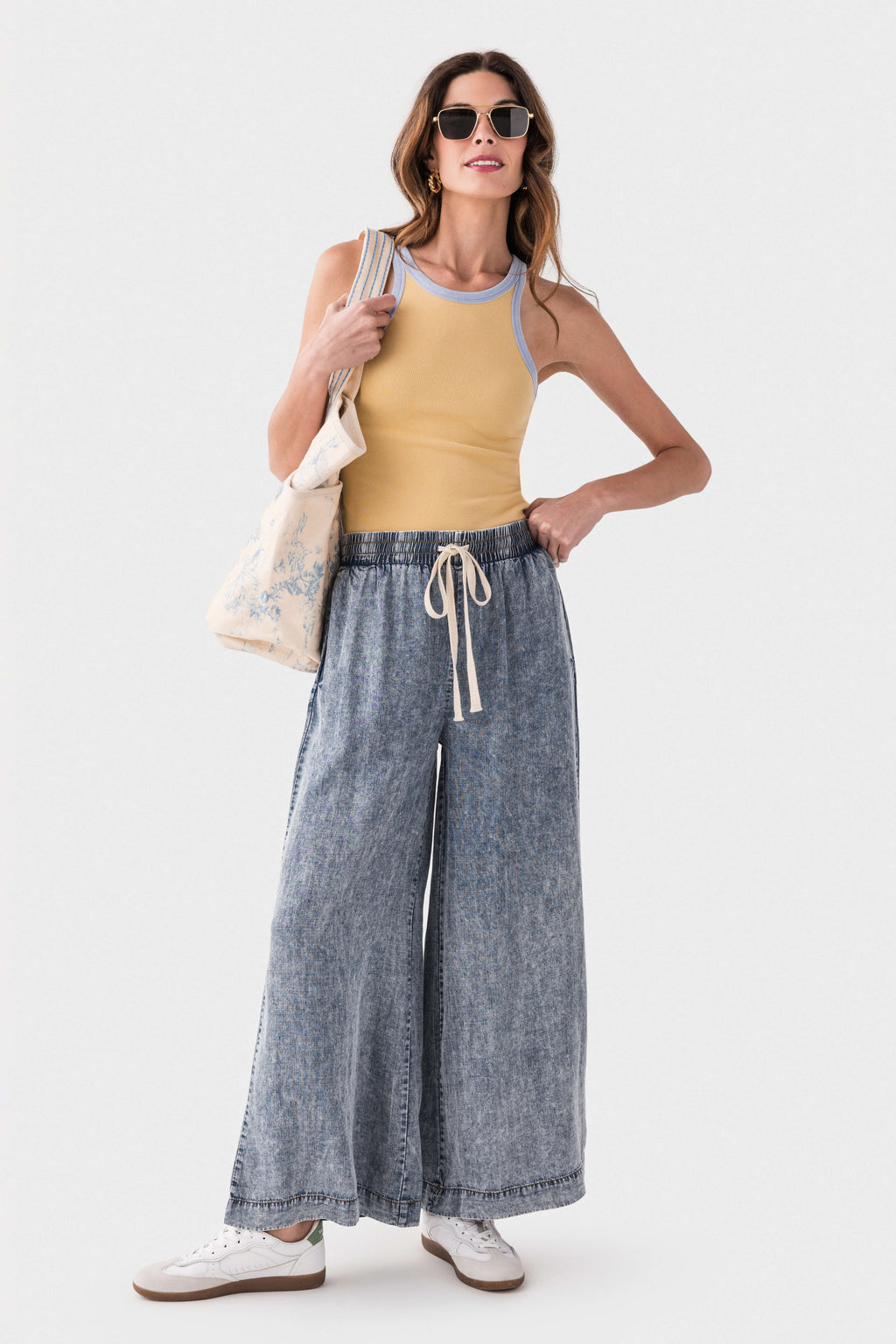 Eesome Mineral Washed Wideleg Pants