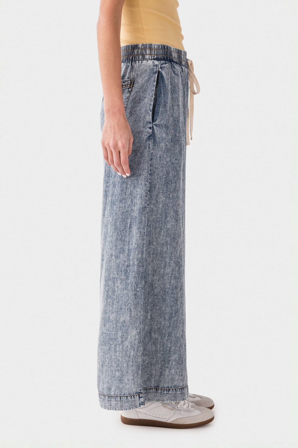 Eesome Mineral Washed Wideleg Pants