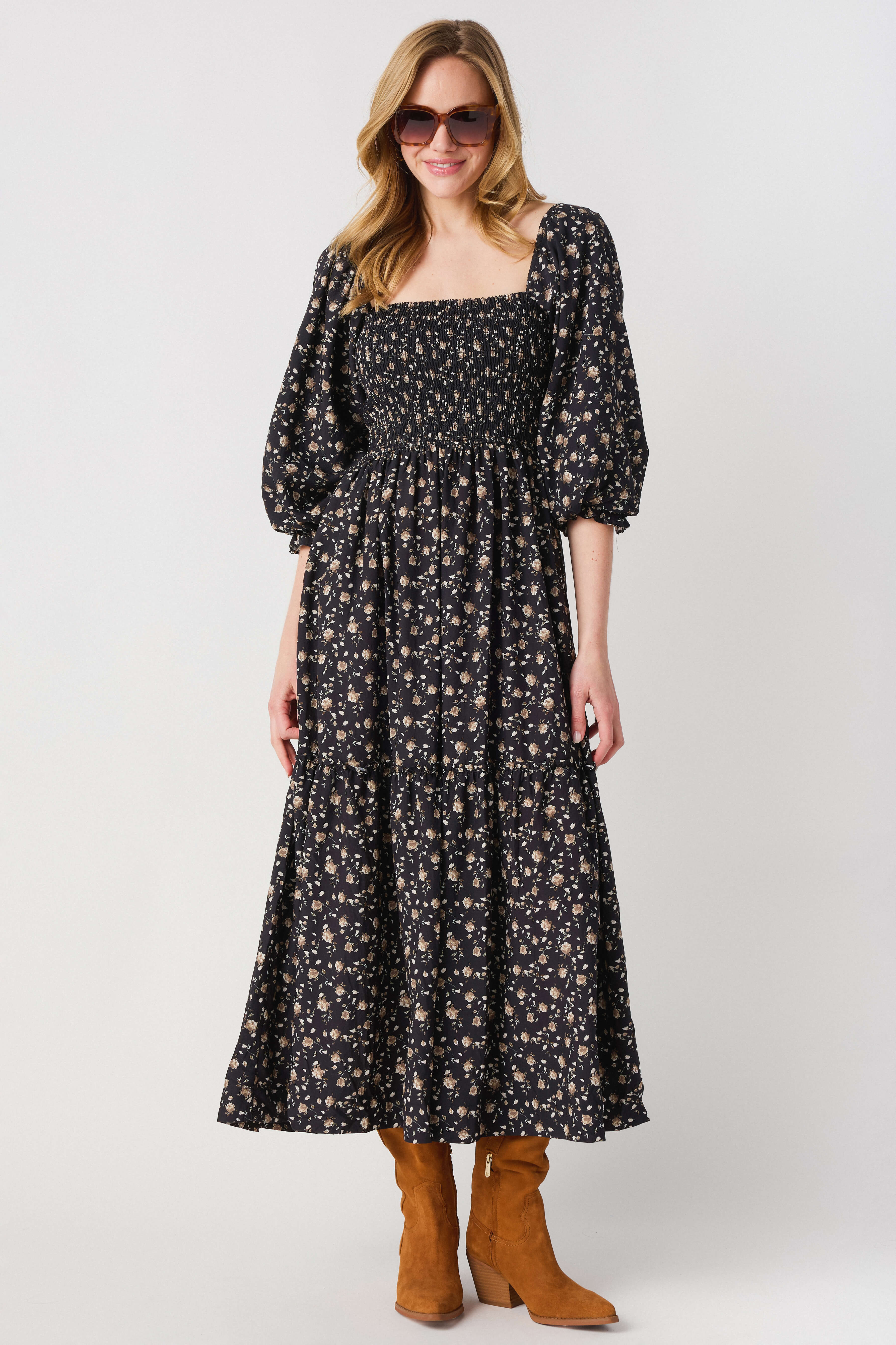 Promesa Floral 3/4 Sleeve Midi Dress Black / Medium
