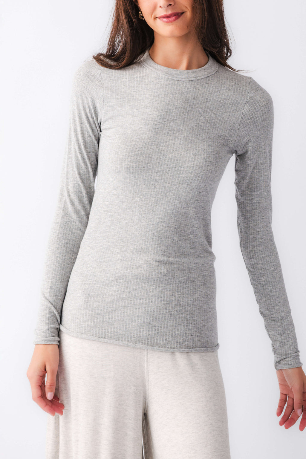 Heather grey seamless long sleeve top, crew neck, fitted knit