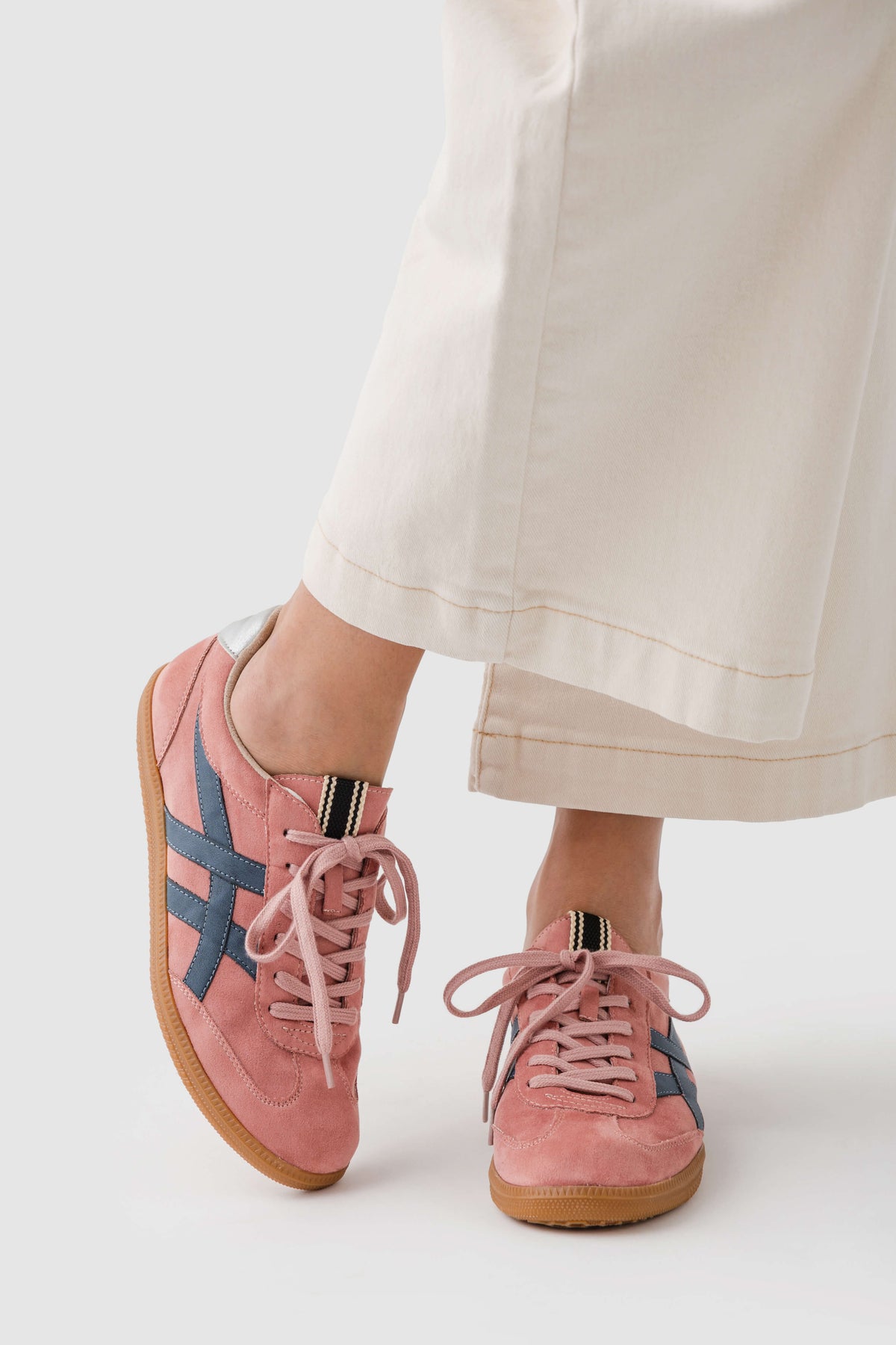 Sasha Sneaker
