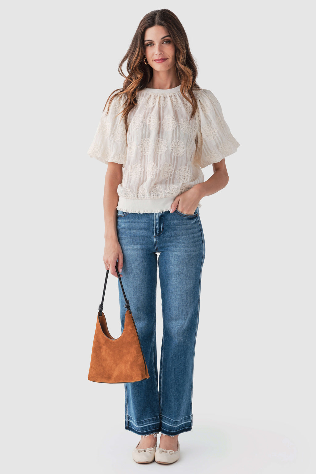 Voy Elastic Hem Floral Embroidered Top