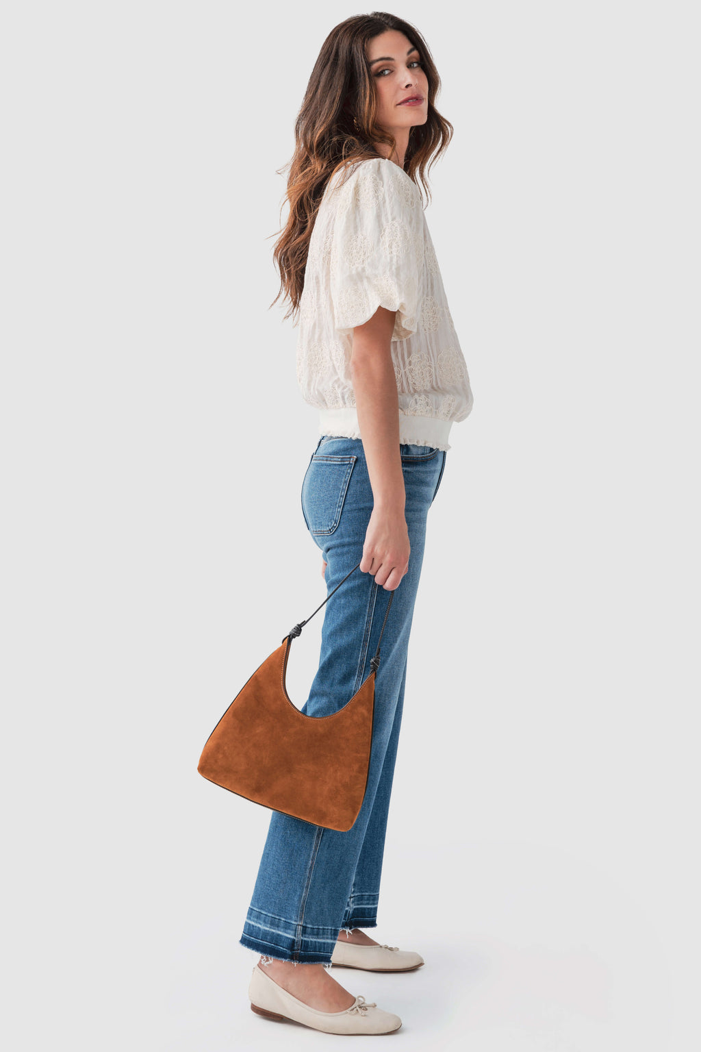 Voy Elastic Hem Floral Embroidered Top