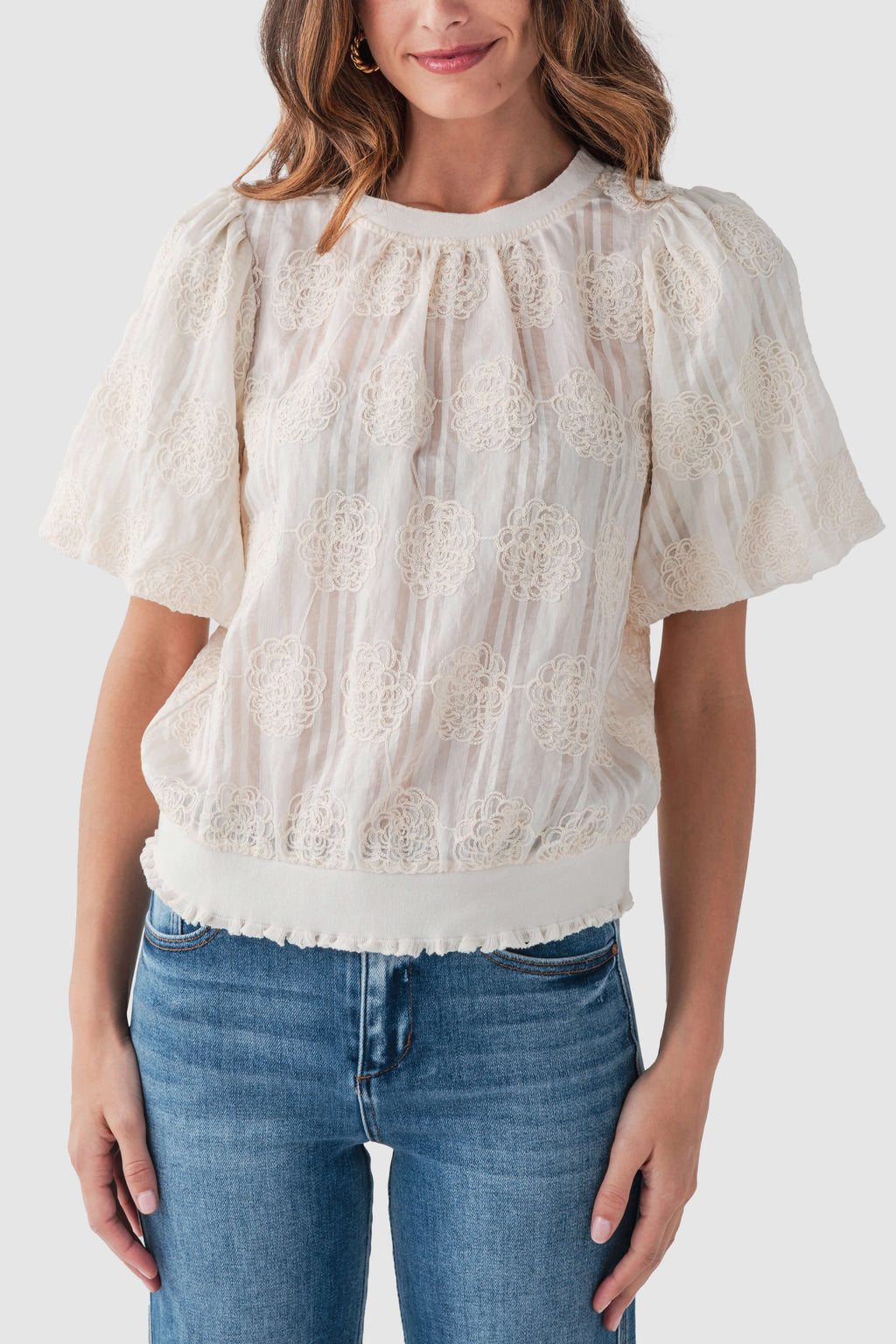 Voy Elastic Hem Floral Embroidered Top