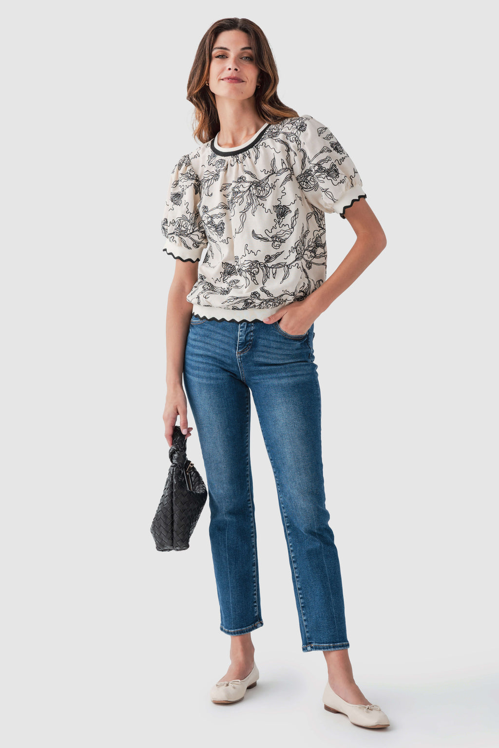Voy Abstract Floral Scalloped Top