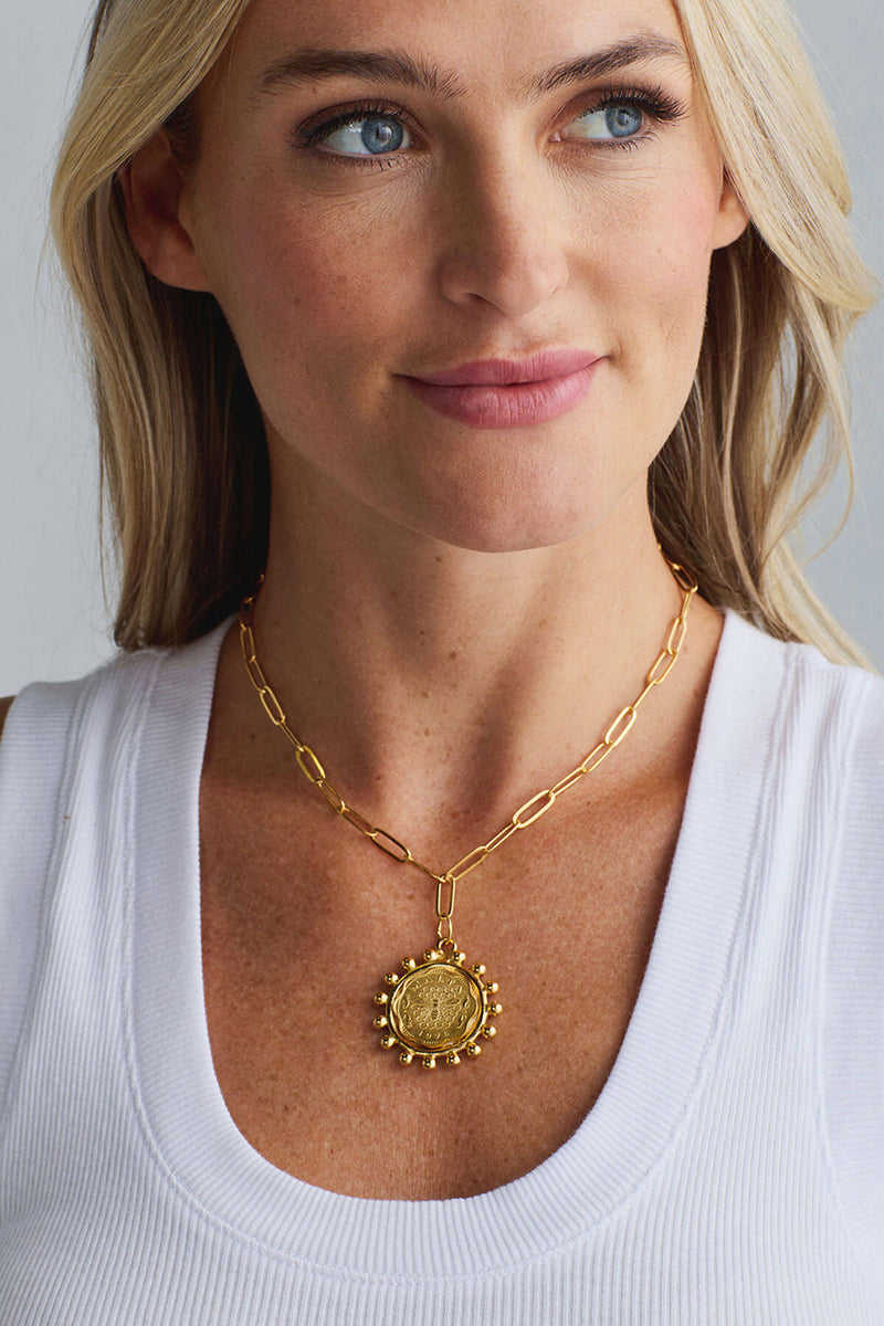 Susan Shaw Paperclip Malta Bee Necklace