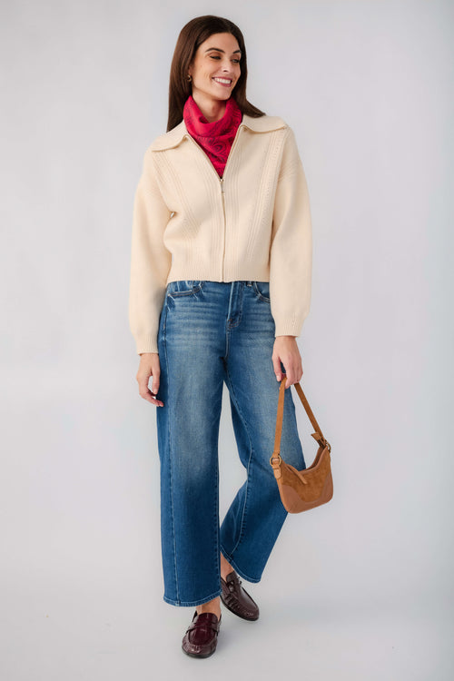 Chalk knit zip-front cardigan with stand collar, ribbed hem and sleeves