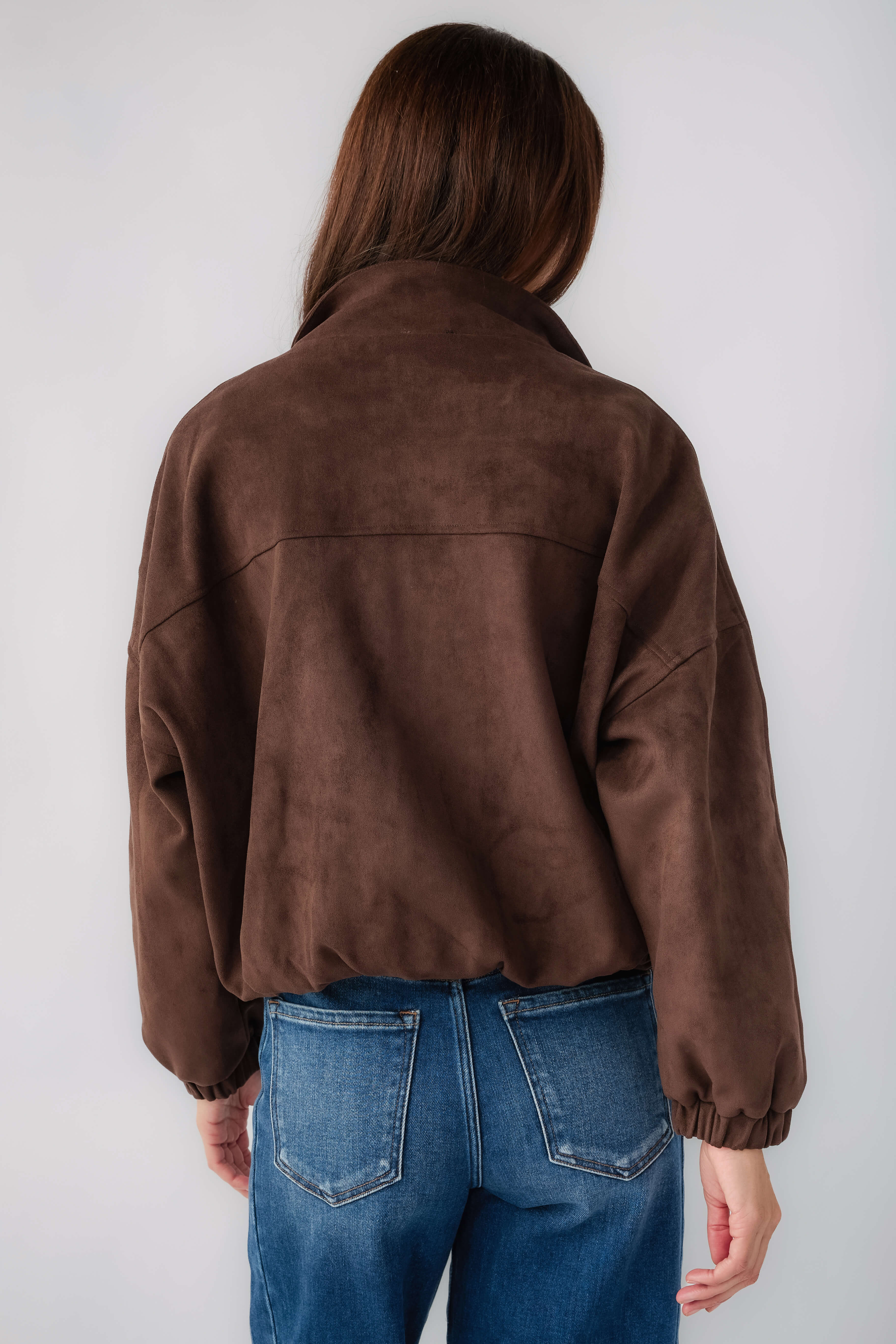 Deep brown faux suede ballon jacket with back seam and snap neckline