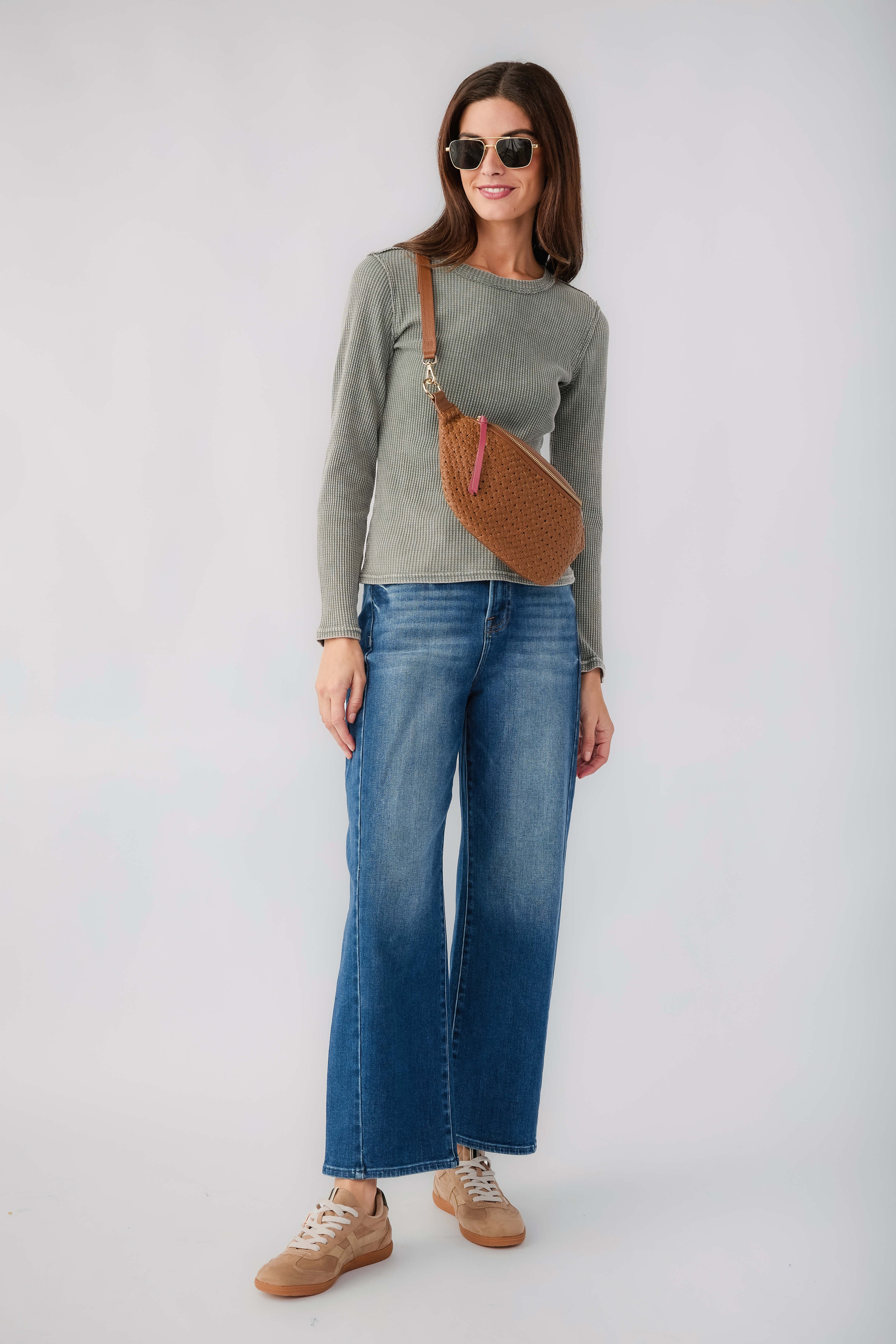 Dark brown thermal top with crew neck and long sleeves