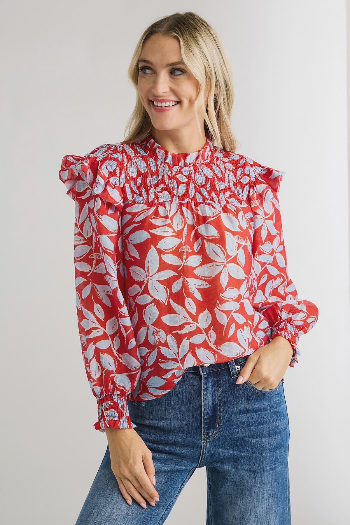 Sanctuary Floral Print Textured Knit Jacquard Crew Neck Long Sleeve All  Over Smocked Top