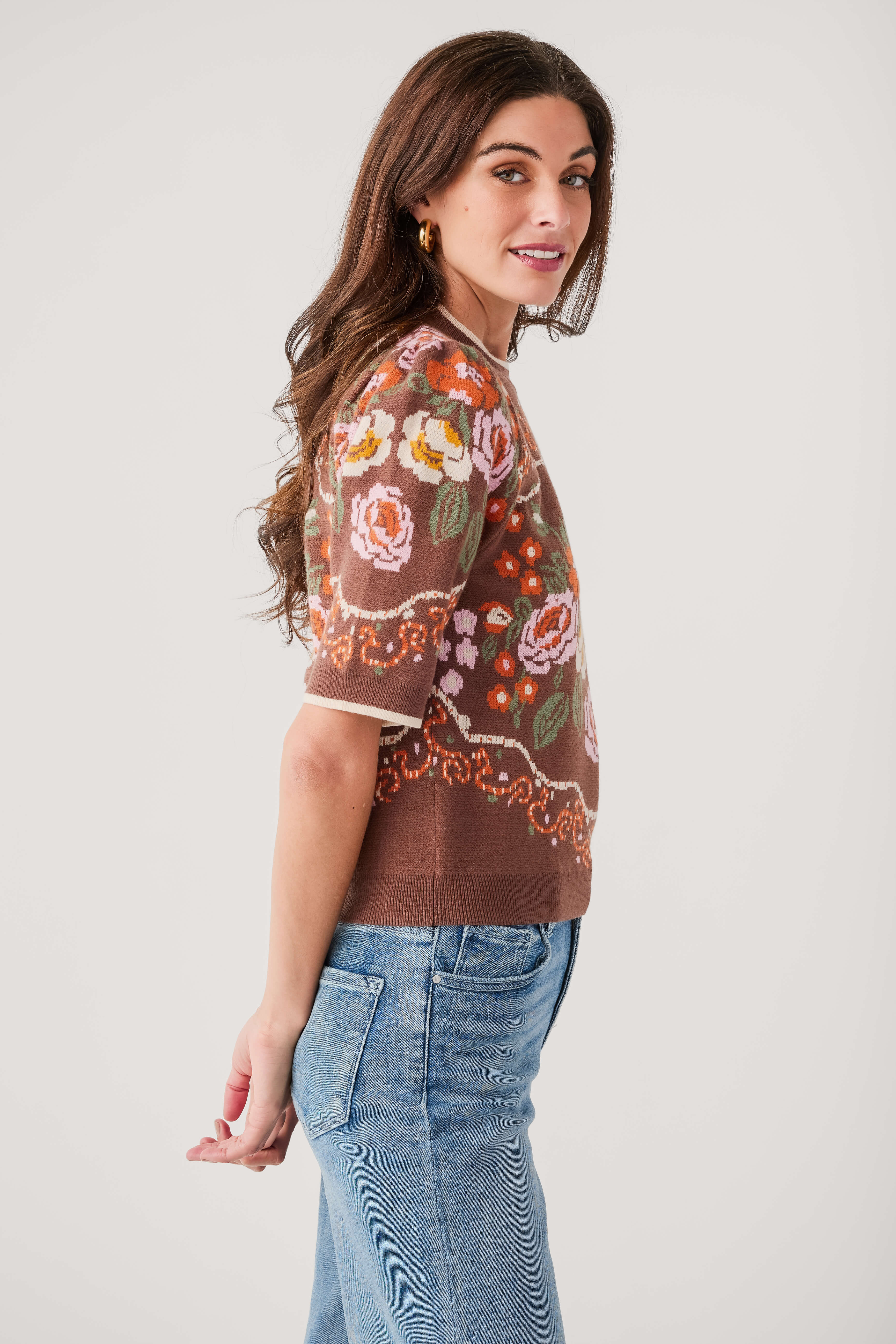 The Top Shop – Social Threads