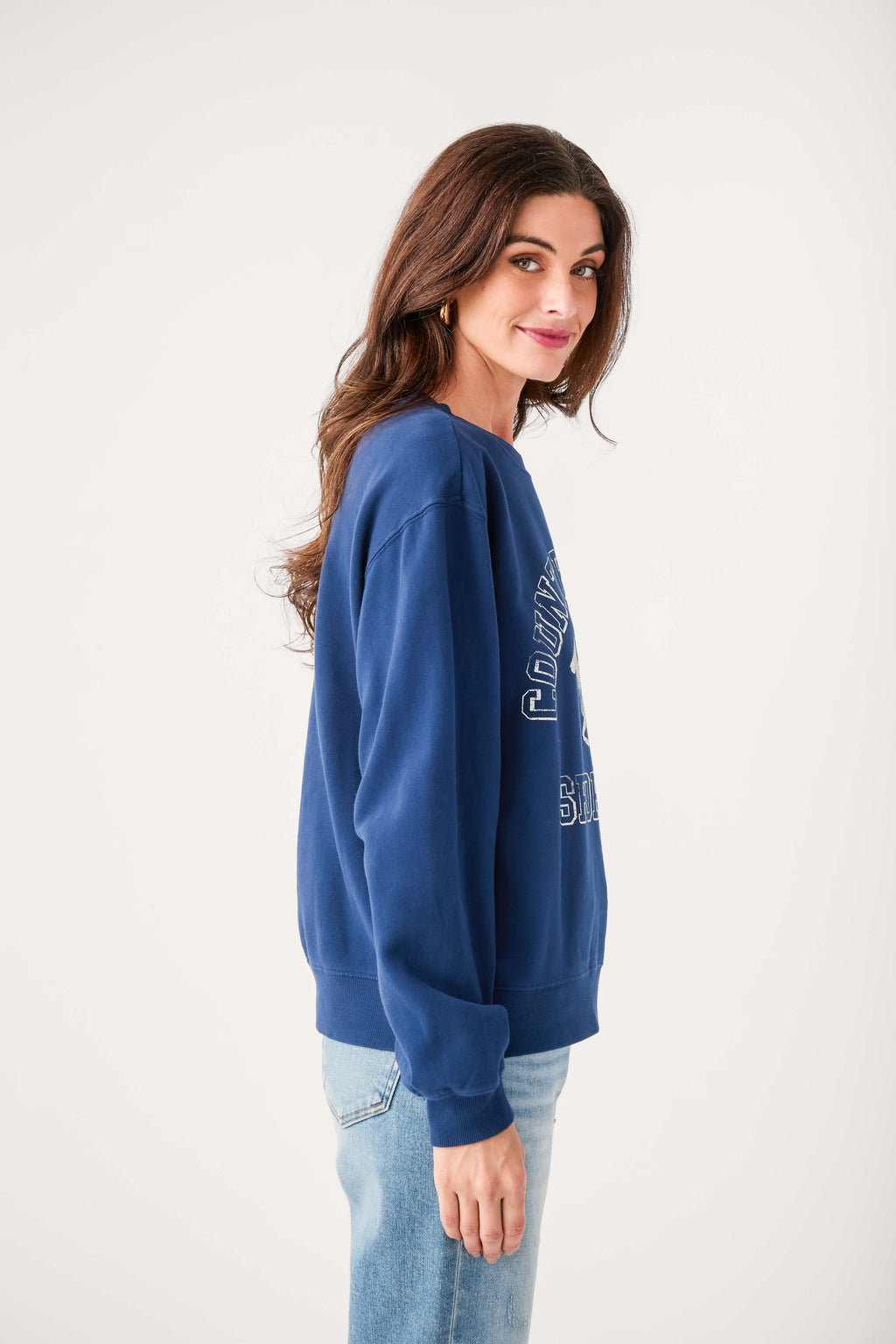 Oxford blue crewneck boyfriend sweatshirt, side view with long sleeves