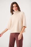 Oatmeal short-sleeve turtleneck sweater with ribbed collar and cuffs