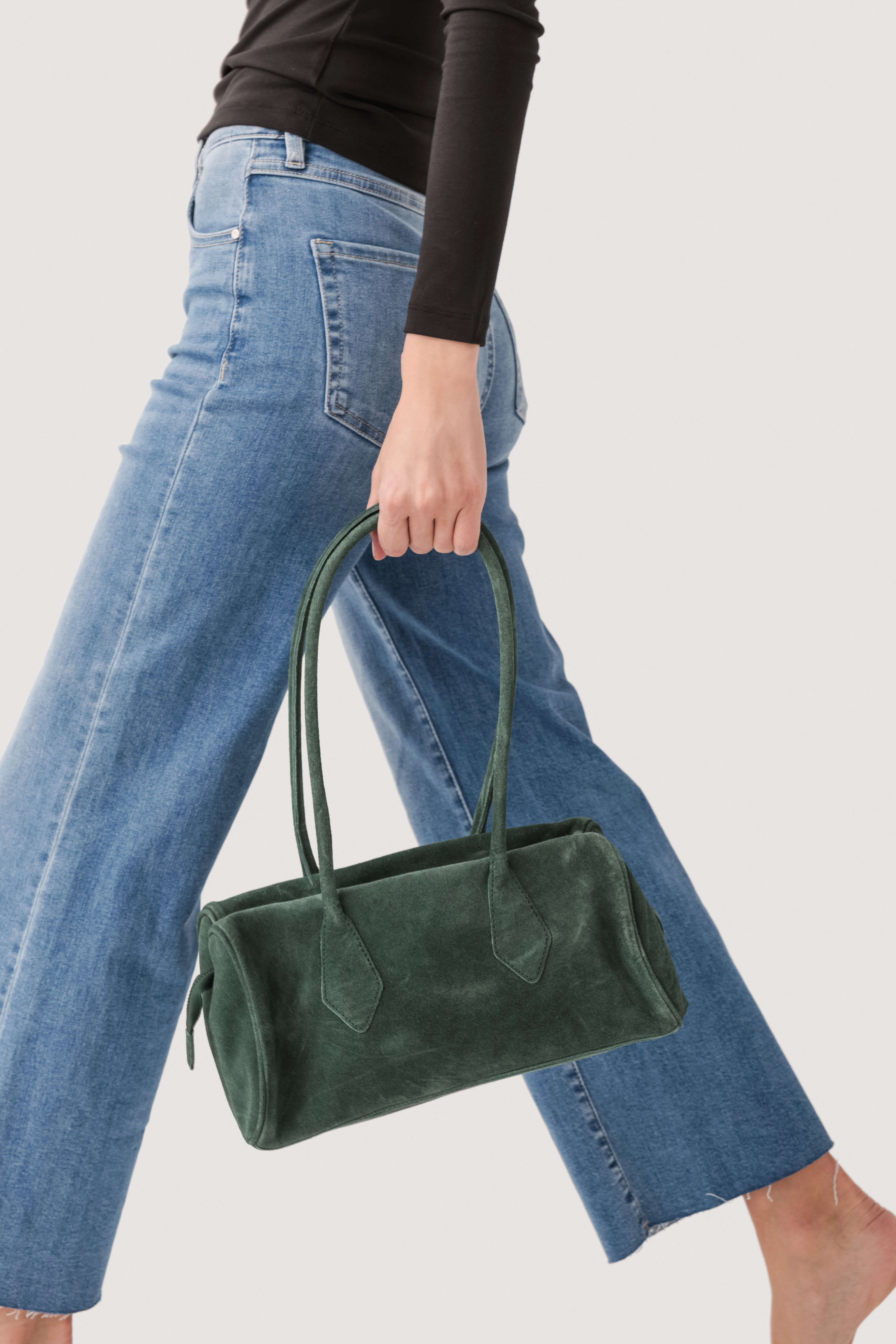 Free People Sierra Suede Shoulder Bag – Social Threads