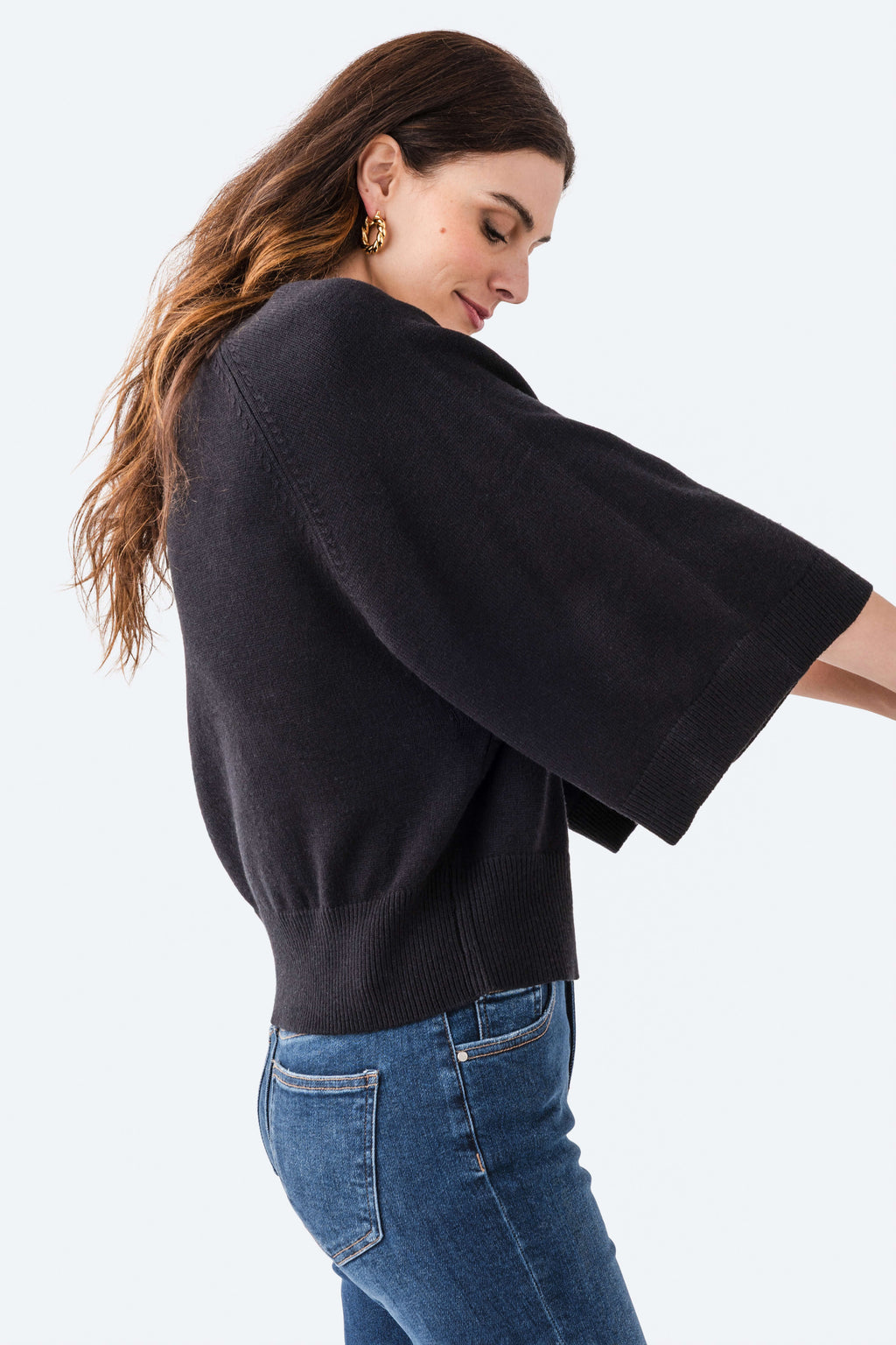 Fate Raglan 3/4 Sleeve Sweater