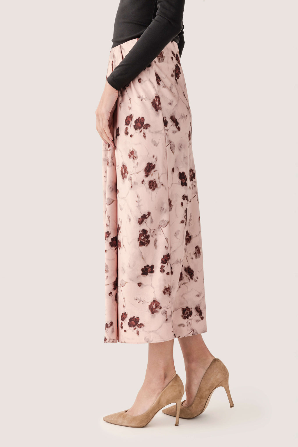 Seraphine Row Printed Satin Front Pleated Skirt