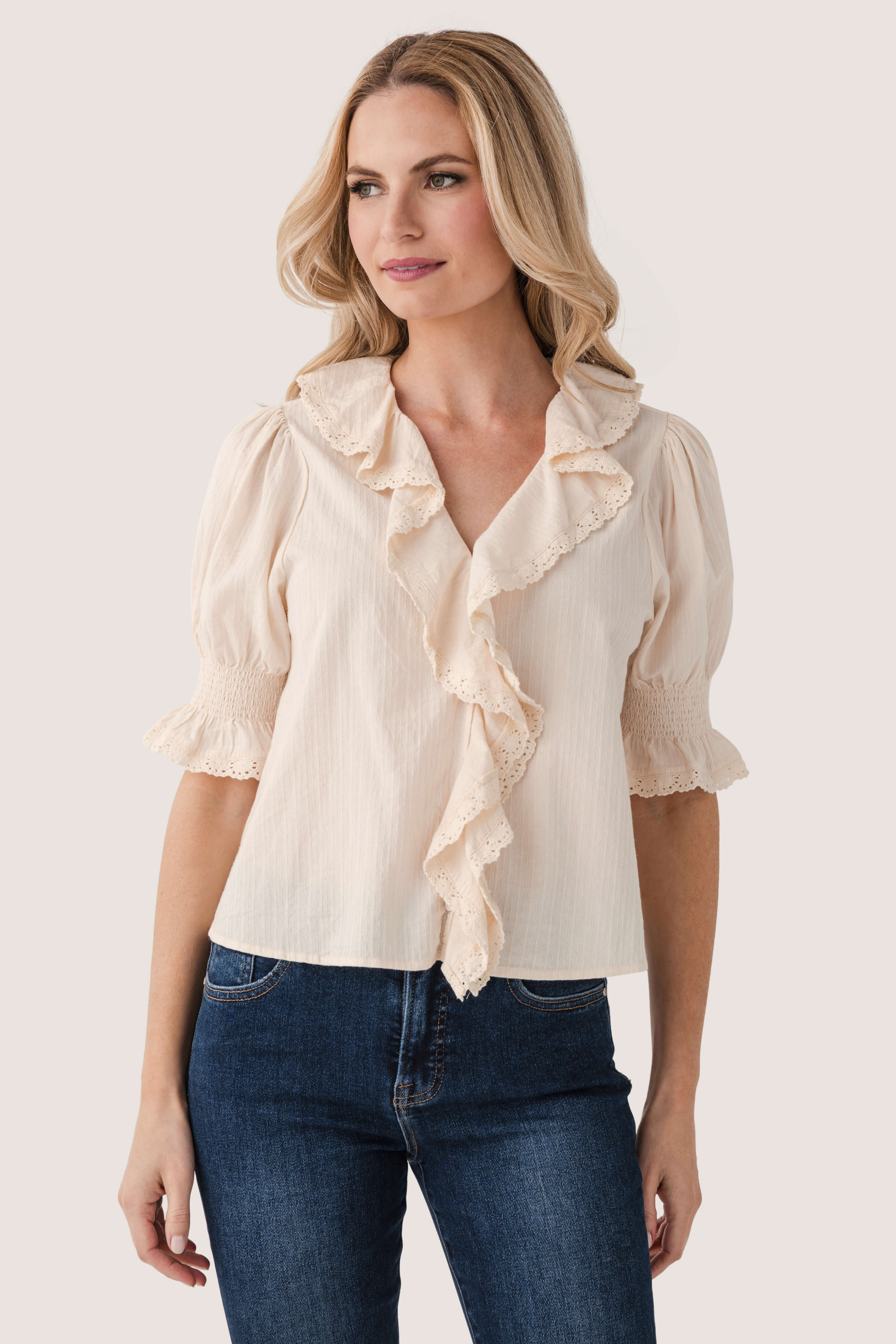 Raisonnel Ruffle Hem Top