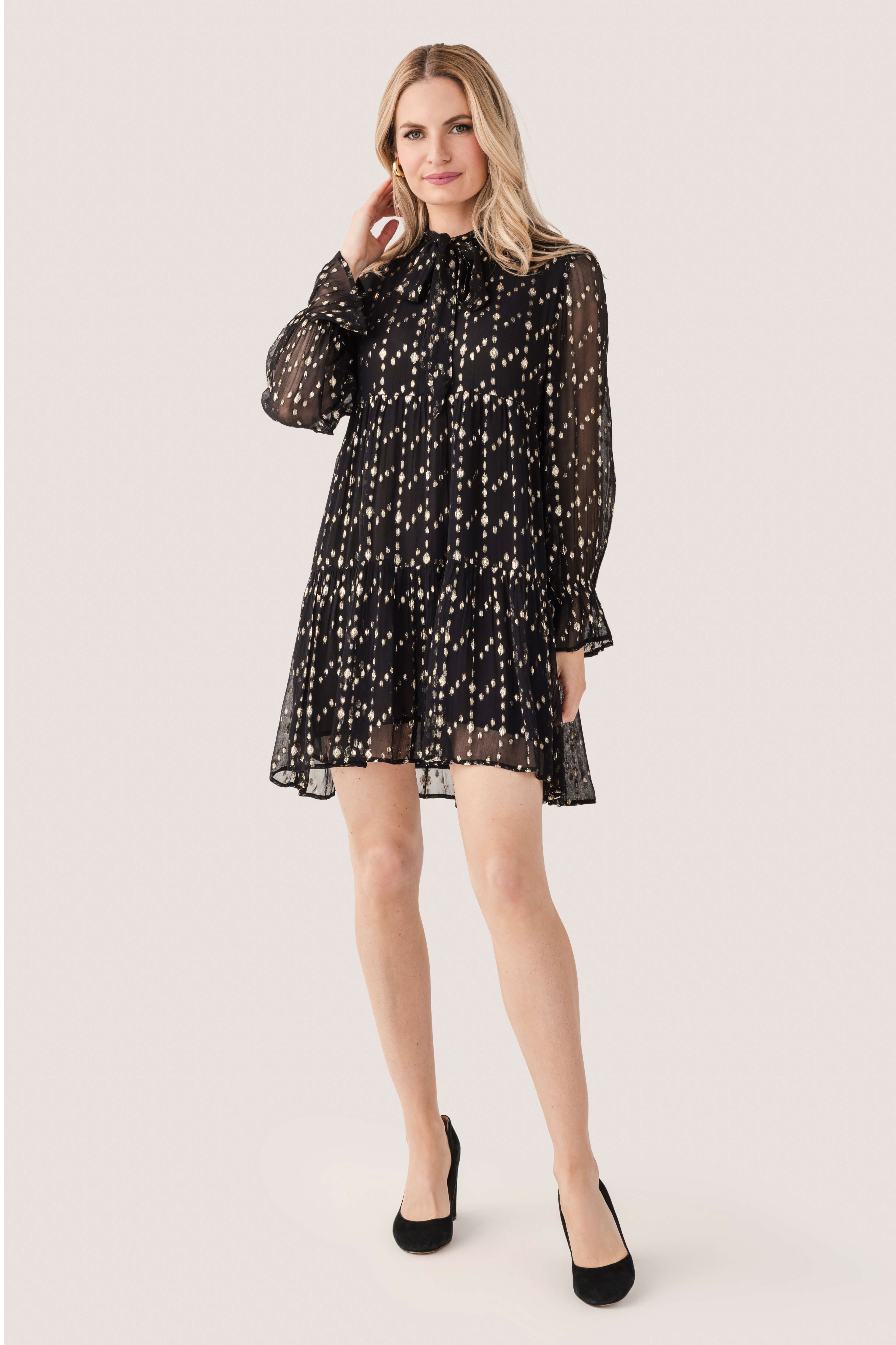 Elan Lurex Long Sleeve Tiered Dress