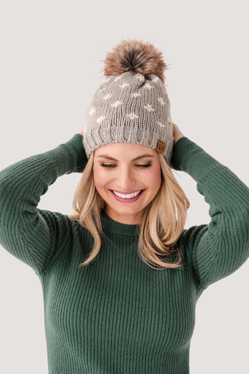 Panache Fleur-De-Lis Pom Hat