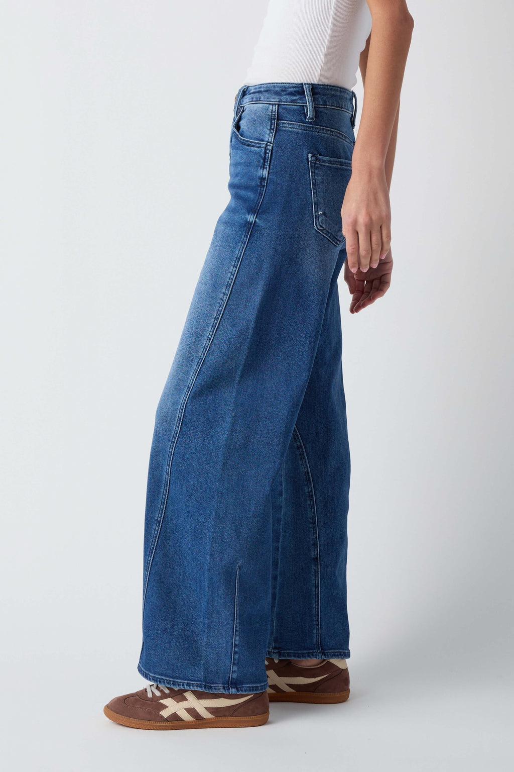 Risen Amira Mid Rise Fit Barrel Jeans