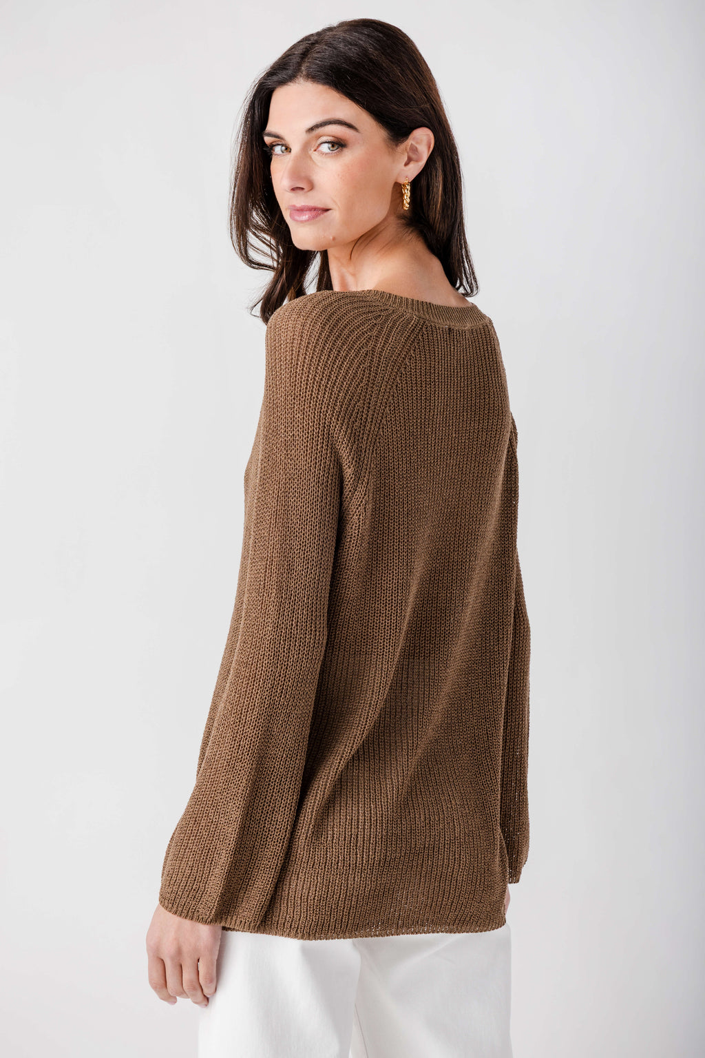 Dress Forum Lightweight V-Neck Sweater