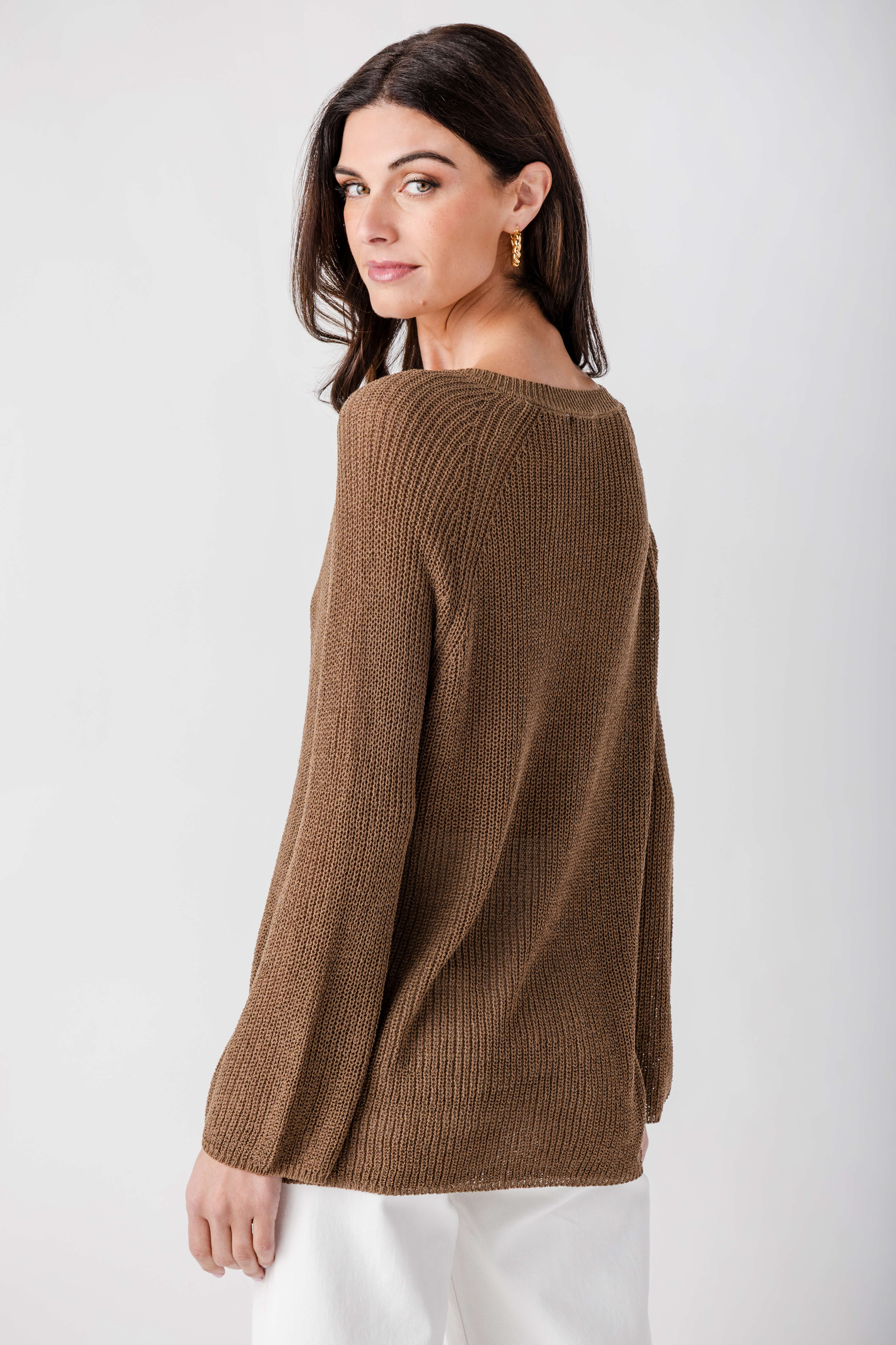 Dress Forum Lightweight V-Neck Sweater