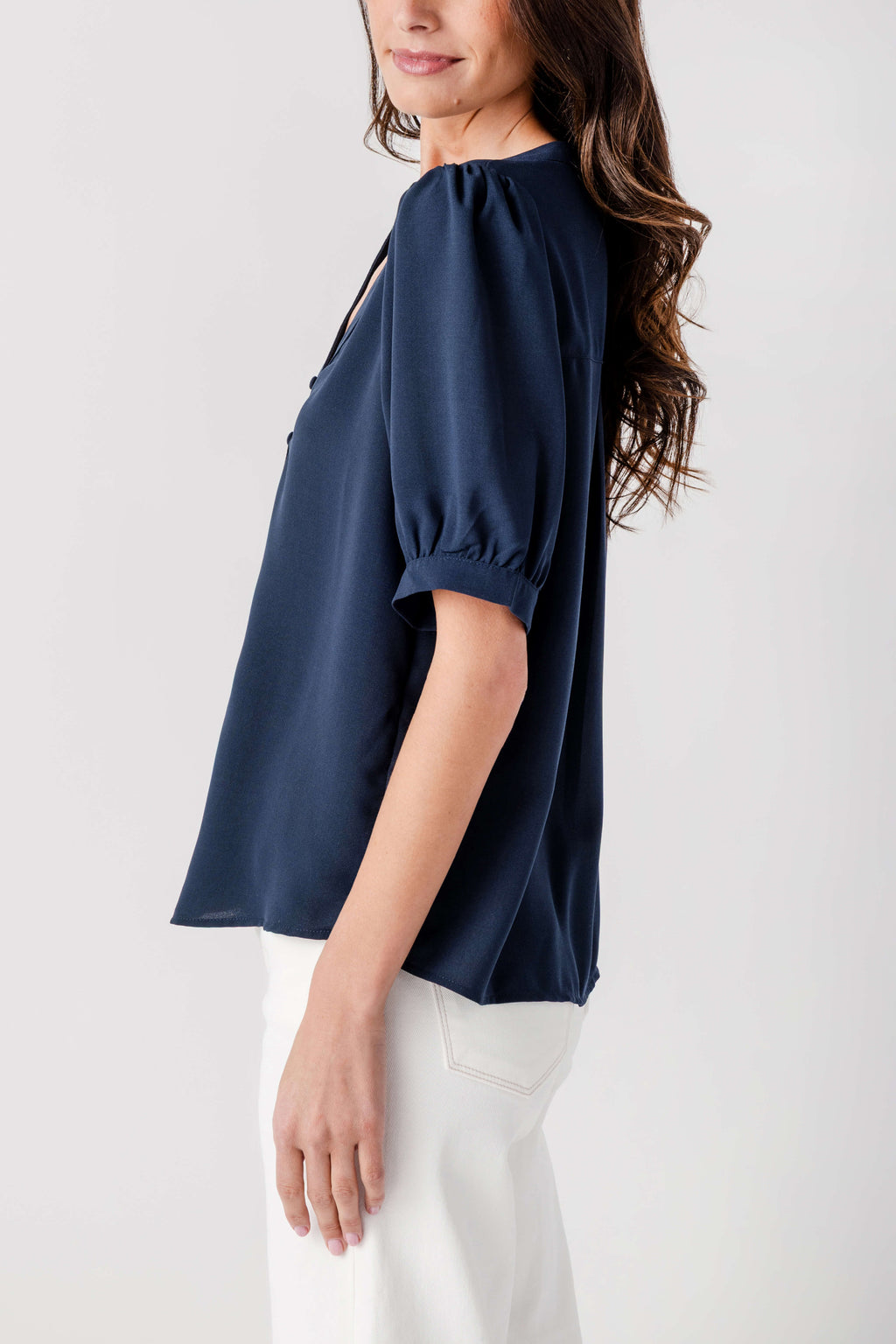 Voy Everyday Puff Sleeve Top