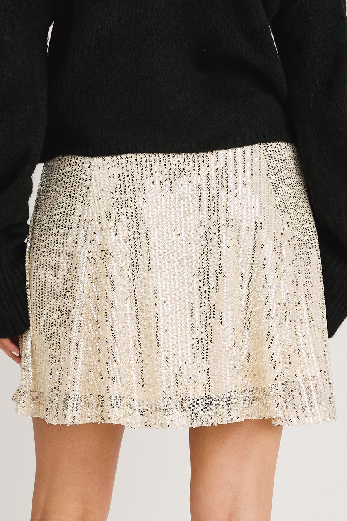 Hem and Thread Sequin Flared Skirt