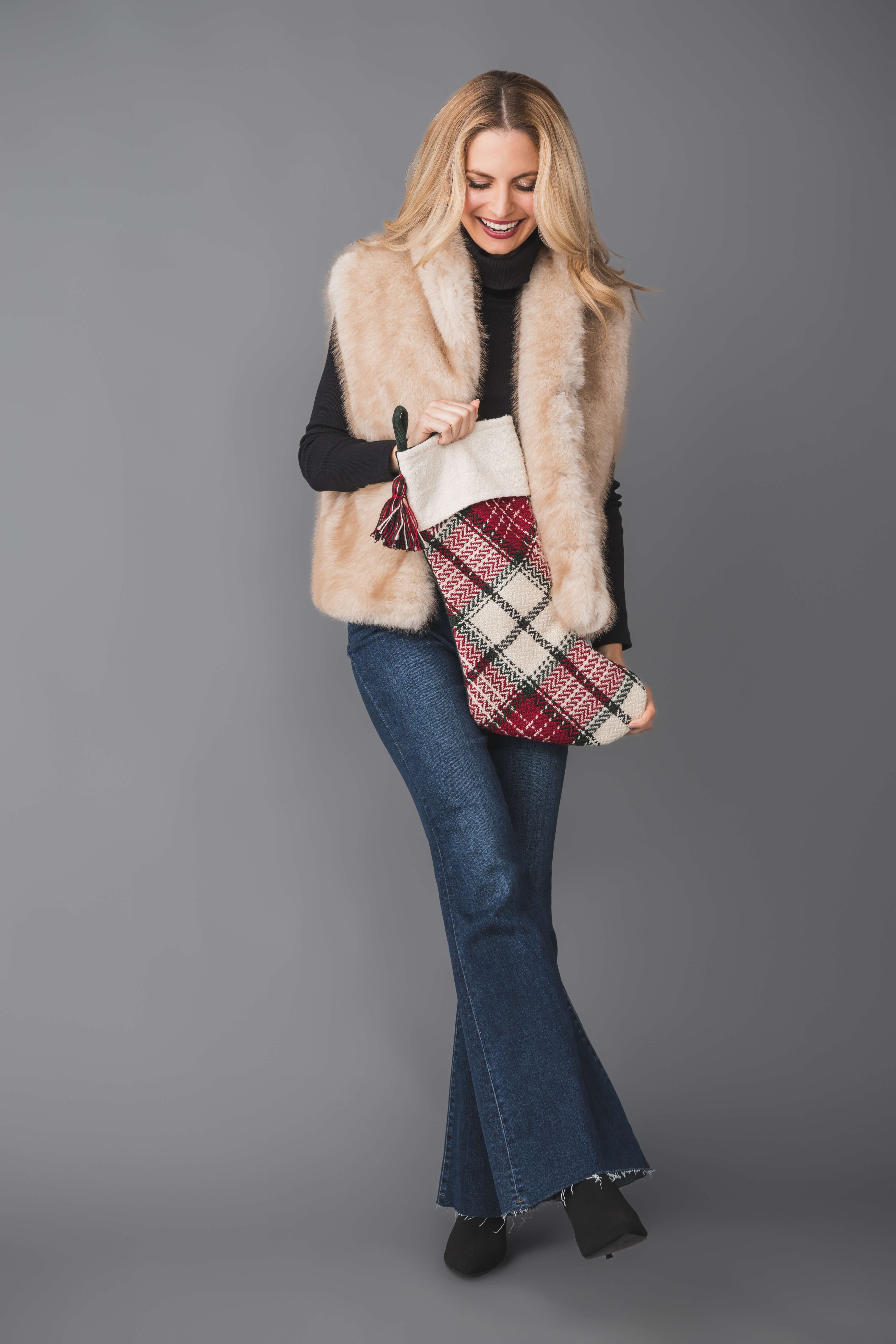 Dress Forum Faux Fur Vest French Stone / Large