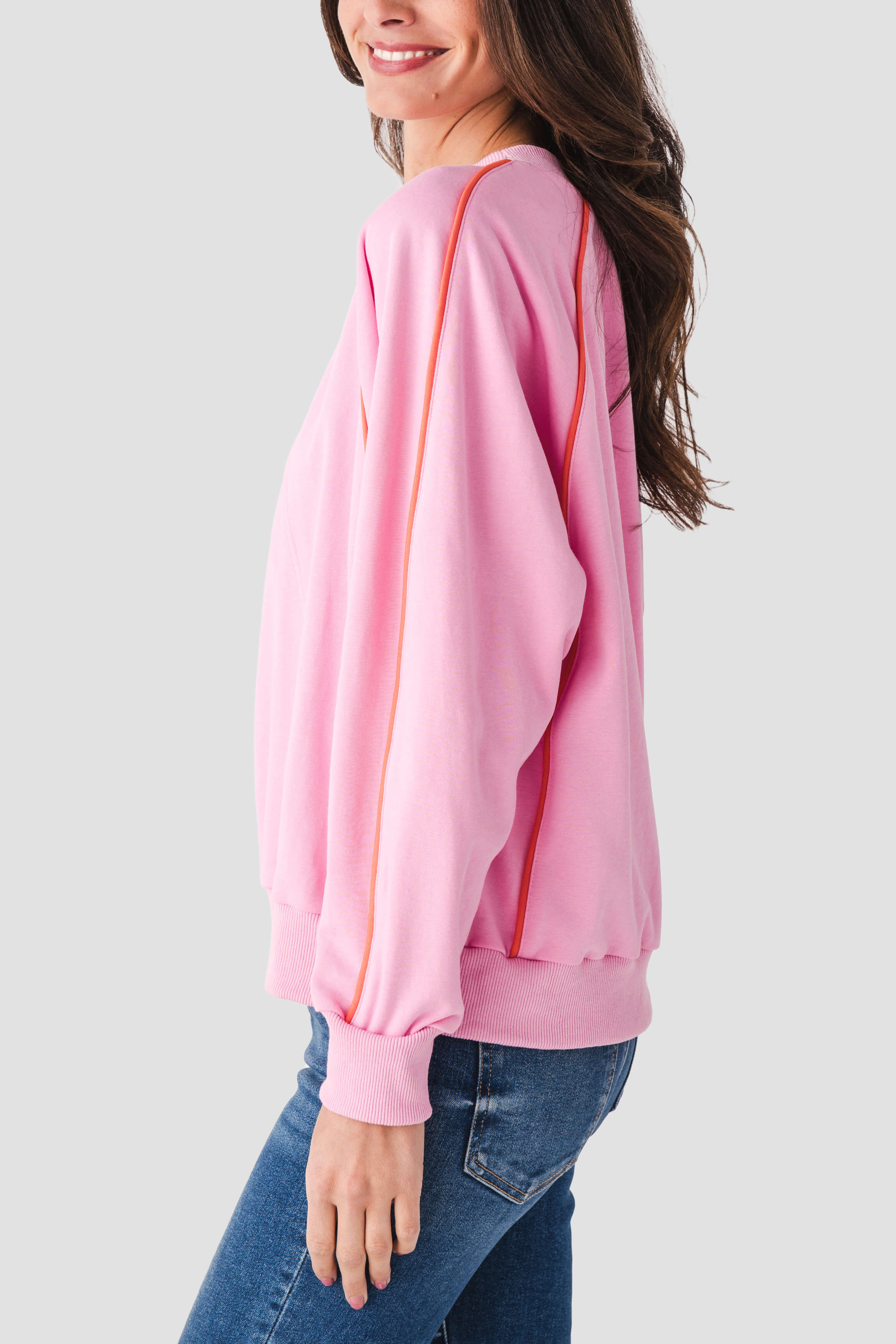 Fate Contrast Piping Raglan Sleeve Sweatshirt