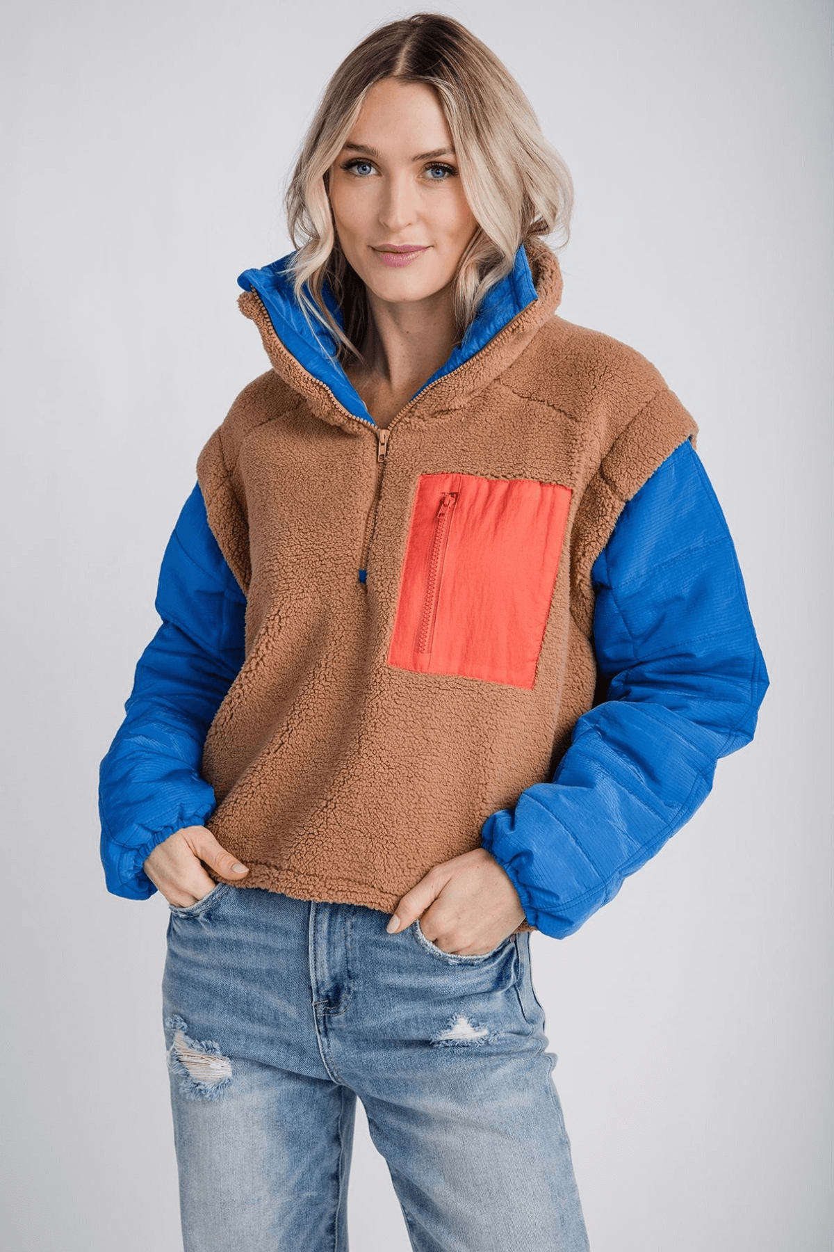 Veveret Soft Fleece Quilted Puffer Sleeve Pullover Social Threads
